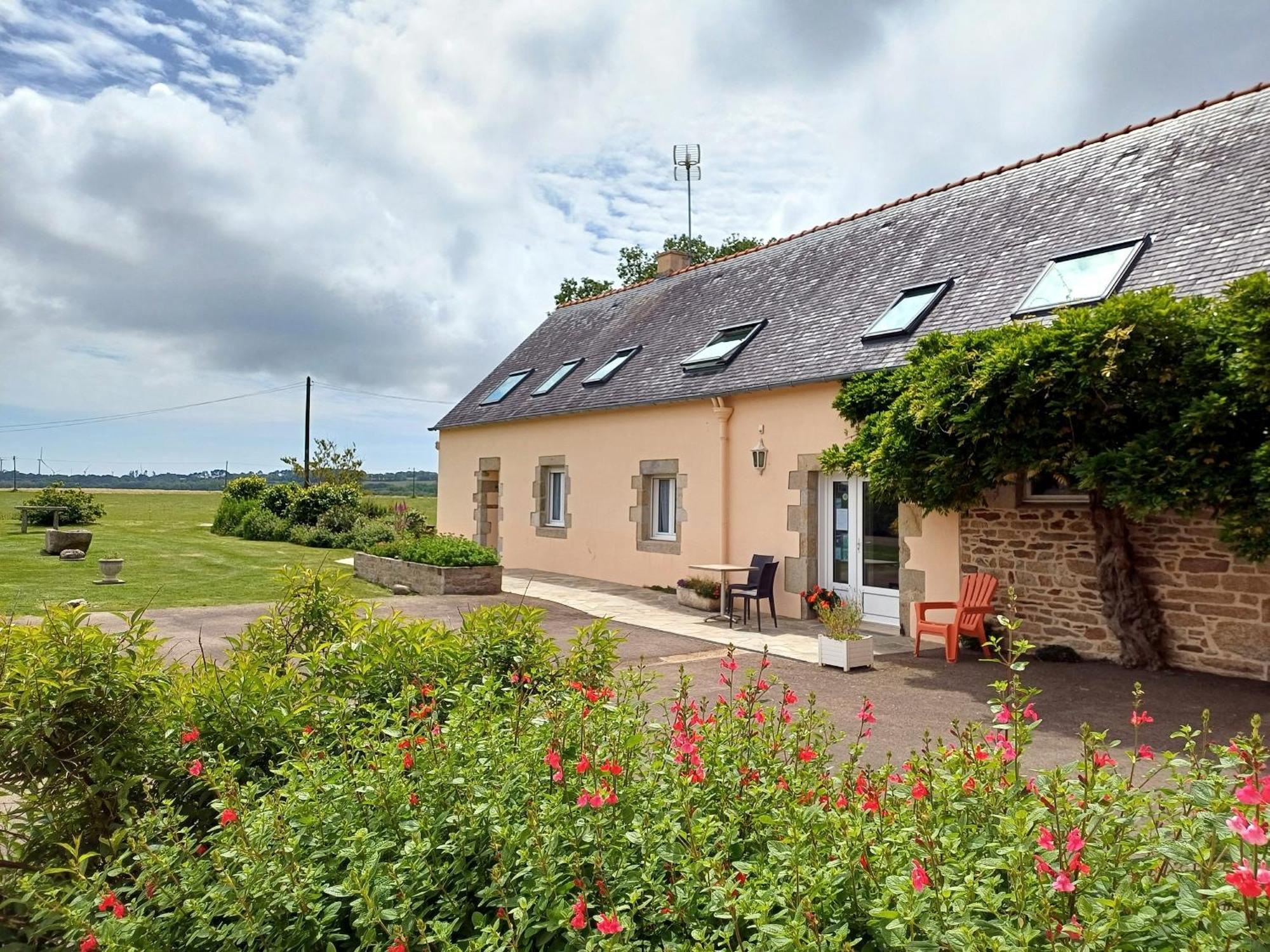Au Calme A 10Mn Des Baies De Douarnenez Et Audierne Avec Cuisine A Disposition Mahalon Exterior foto